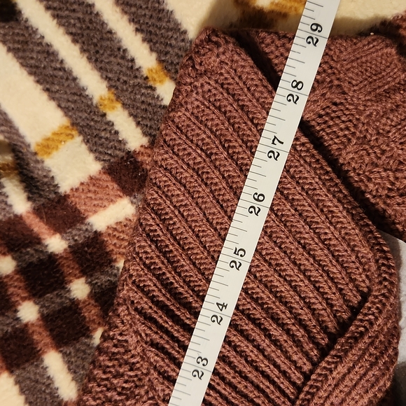 Cable Knit Sweater - Picture 5 of 7